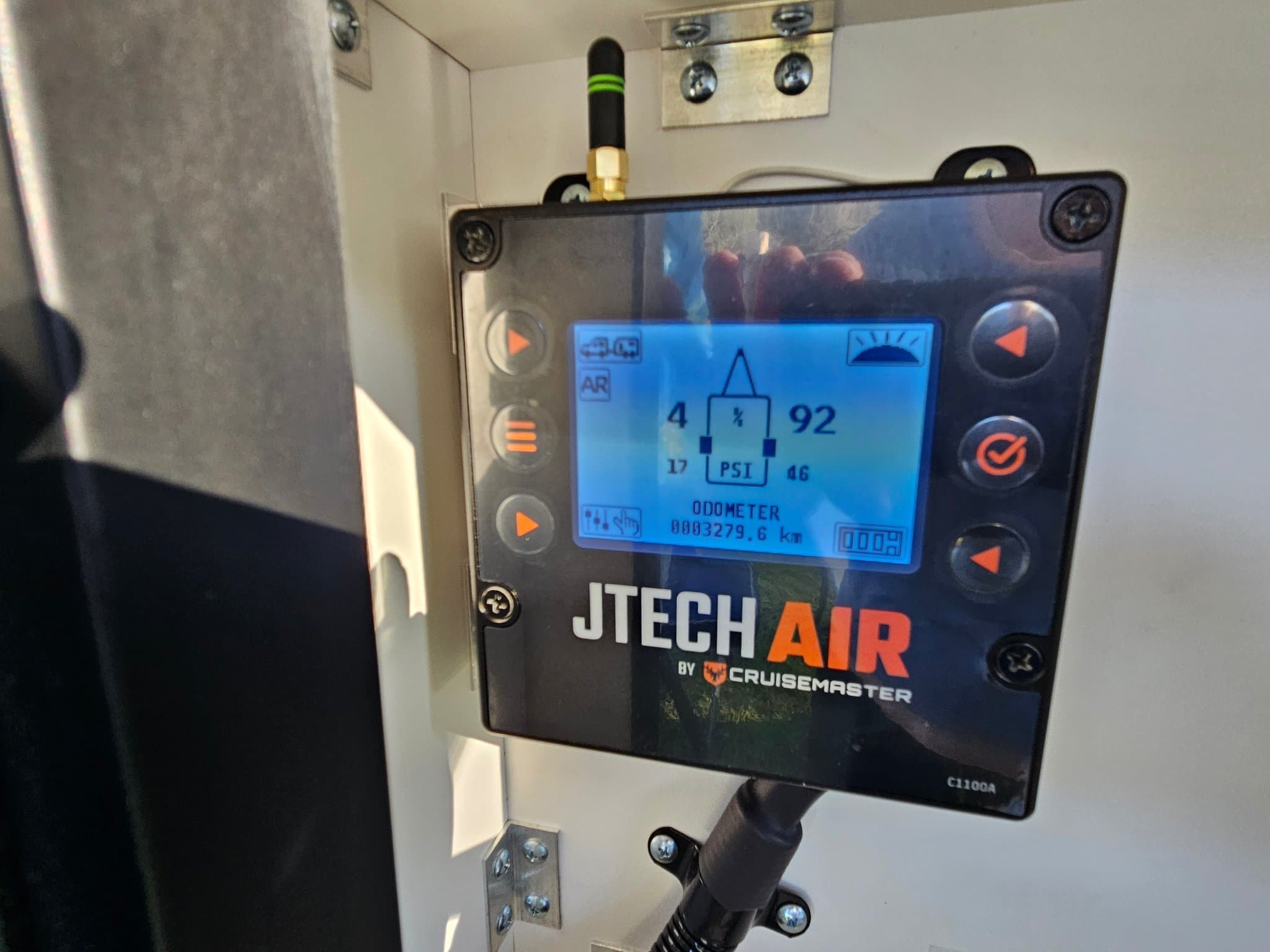 2025 Jayco Adventurer 48V 19.61-3 — photo 2