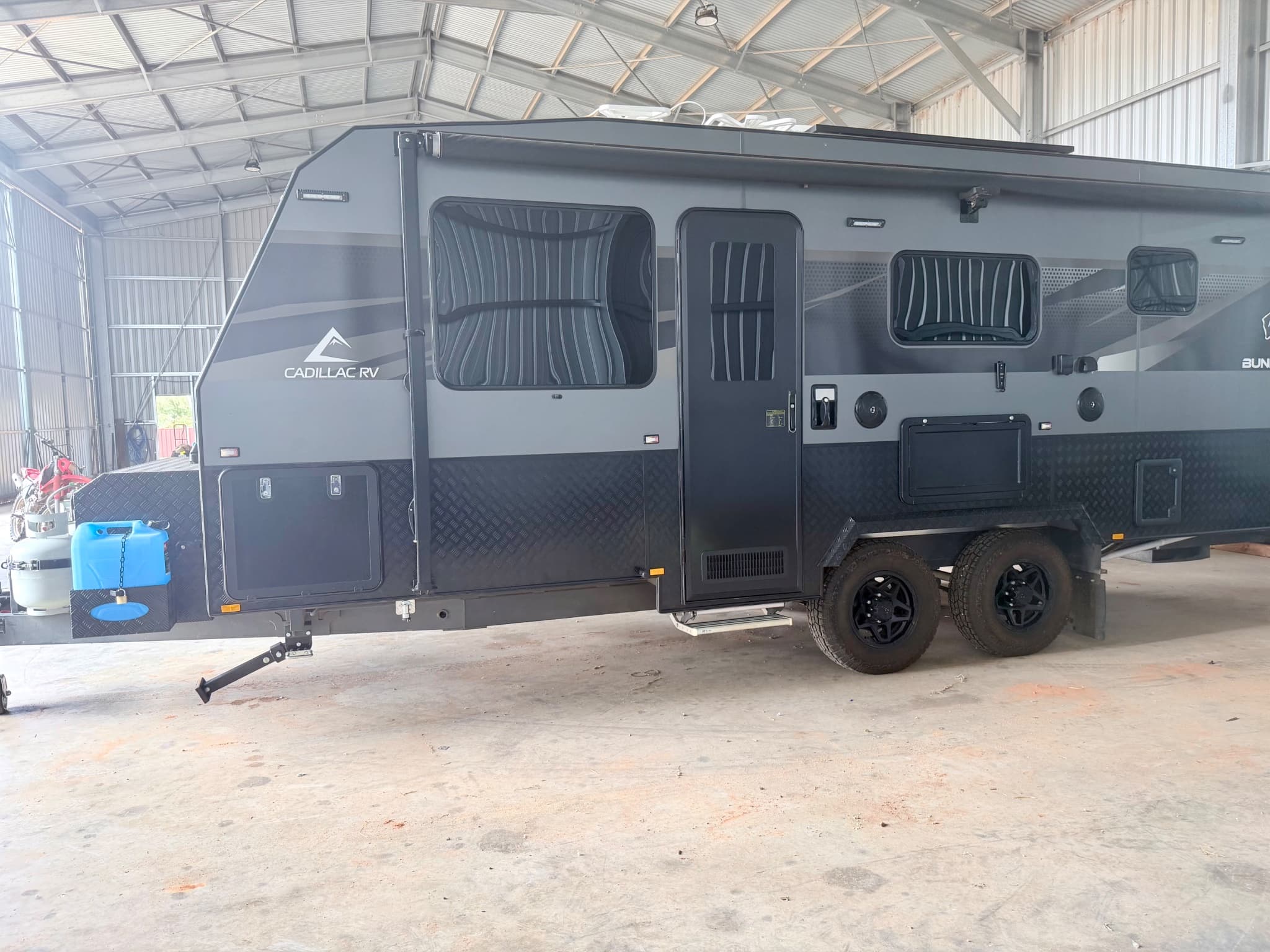 2025 Cadillac RV Bunkhouse — photo 2