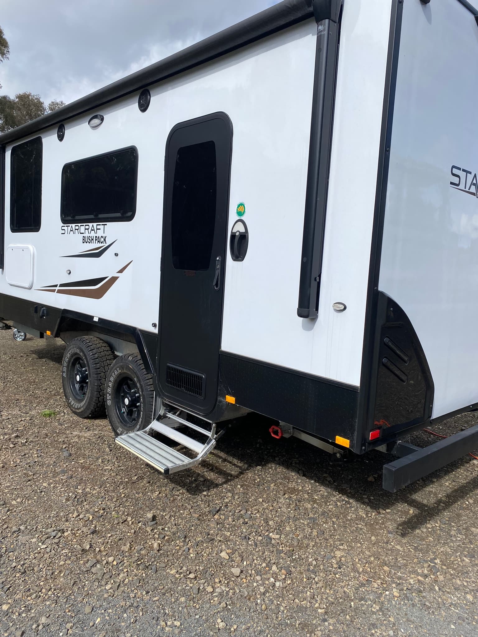 2024 Jayco Starcraft 19.61-2 — photo 2
